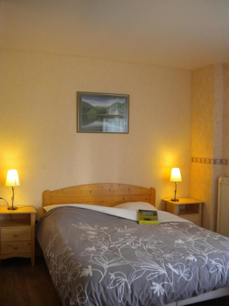 Campouriez Hotel Le Relais Du Coustoubi المظهر الخارجي الصورة