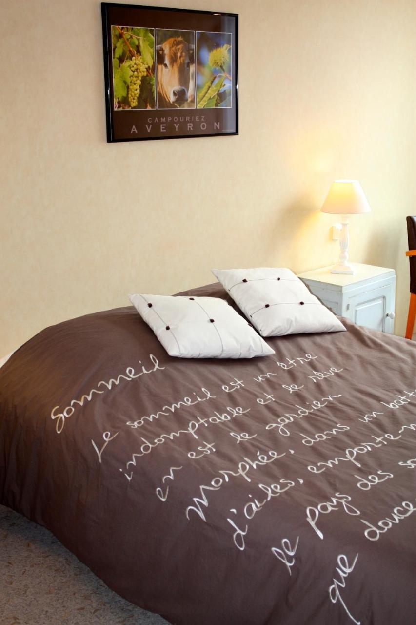 Campouriez Hotel Le Relais Du Coustoubi المظهر الخارجي الصورة